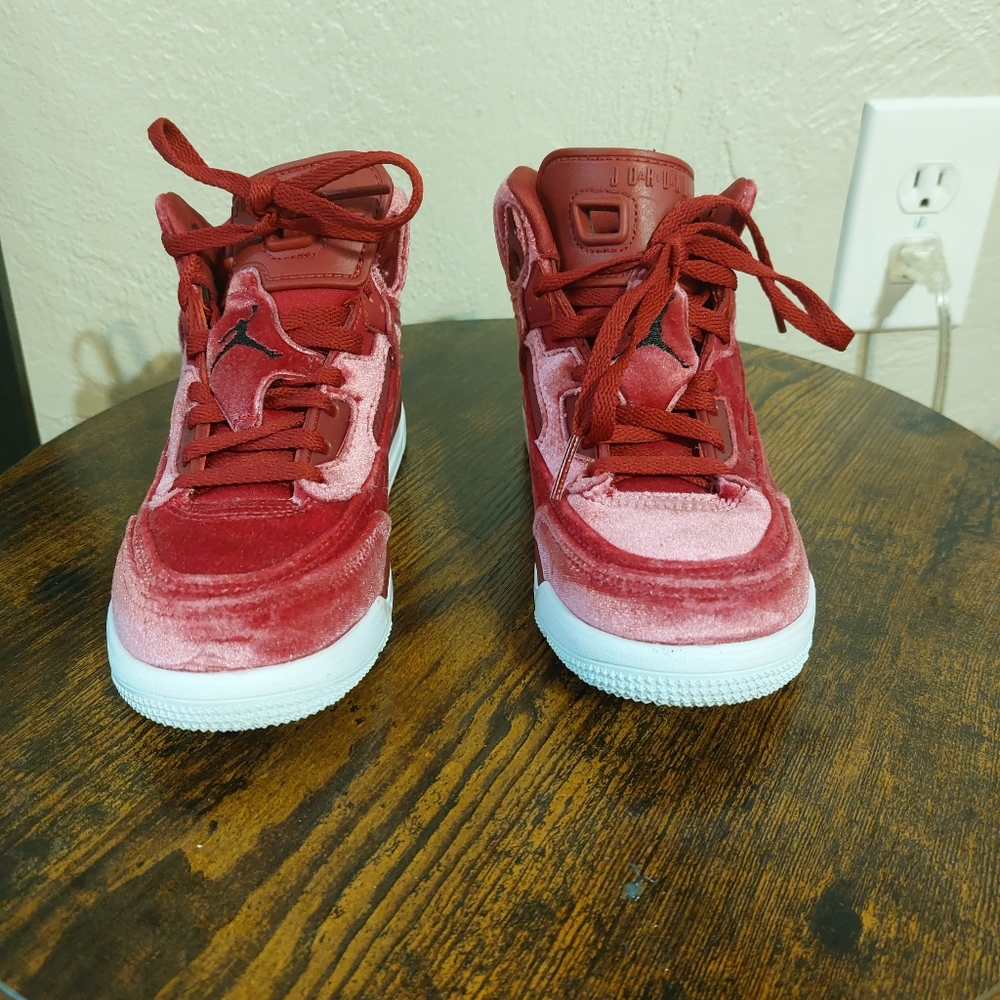 Nike Air Jordan spizike preschool size 13.